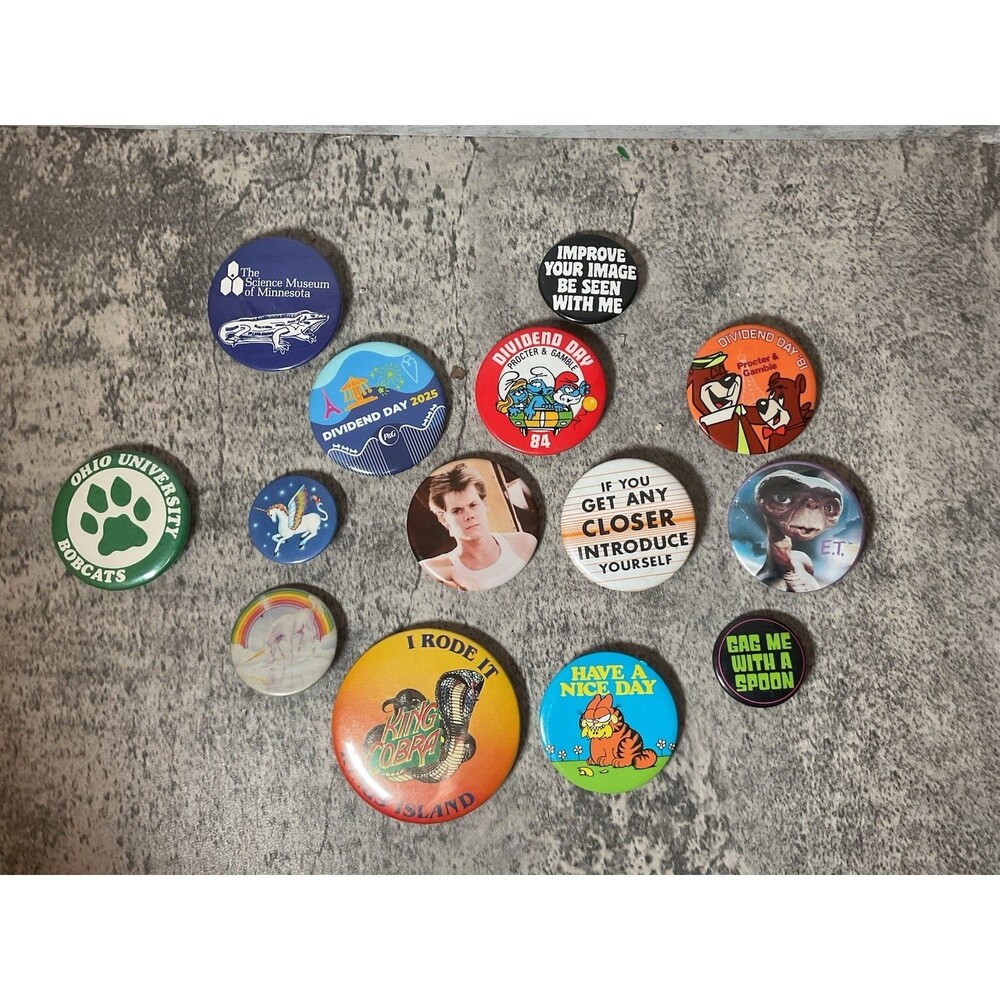Procter & Gamble (P&G) Dividend Day Kings Island King Cobra Smurfs Pins Buttons
